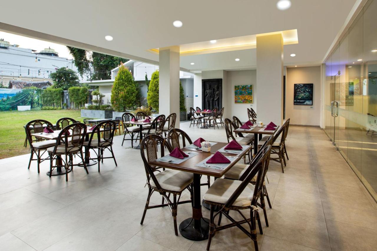 Kimaya Sudirman Yogyakarta By Harris Eksteriør billede